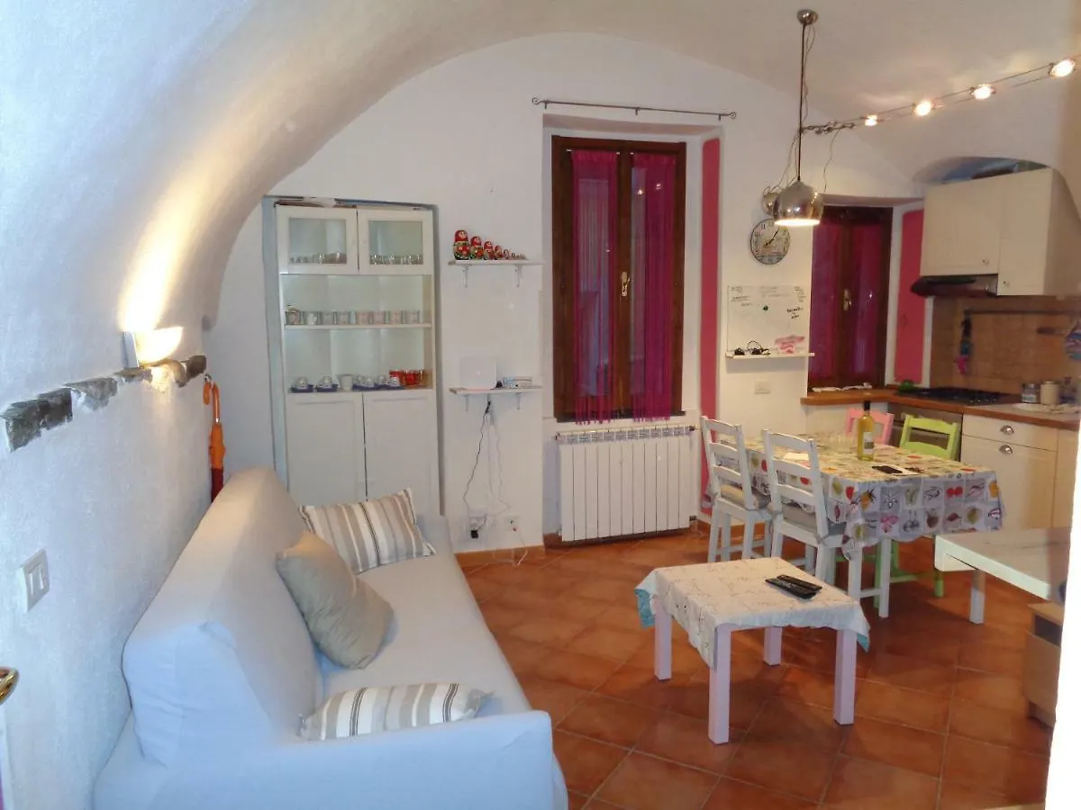 Apartment Medieval Village Isolabona Italia