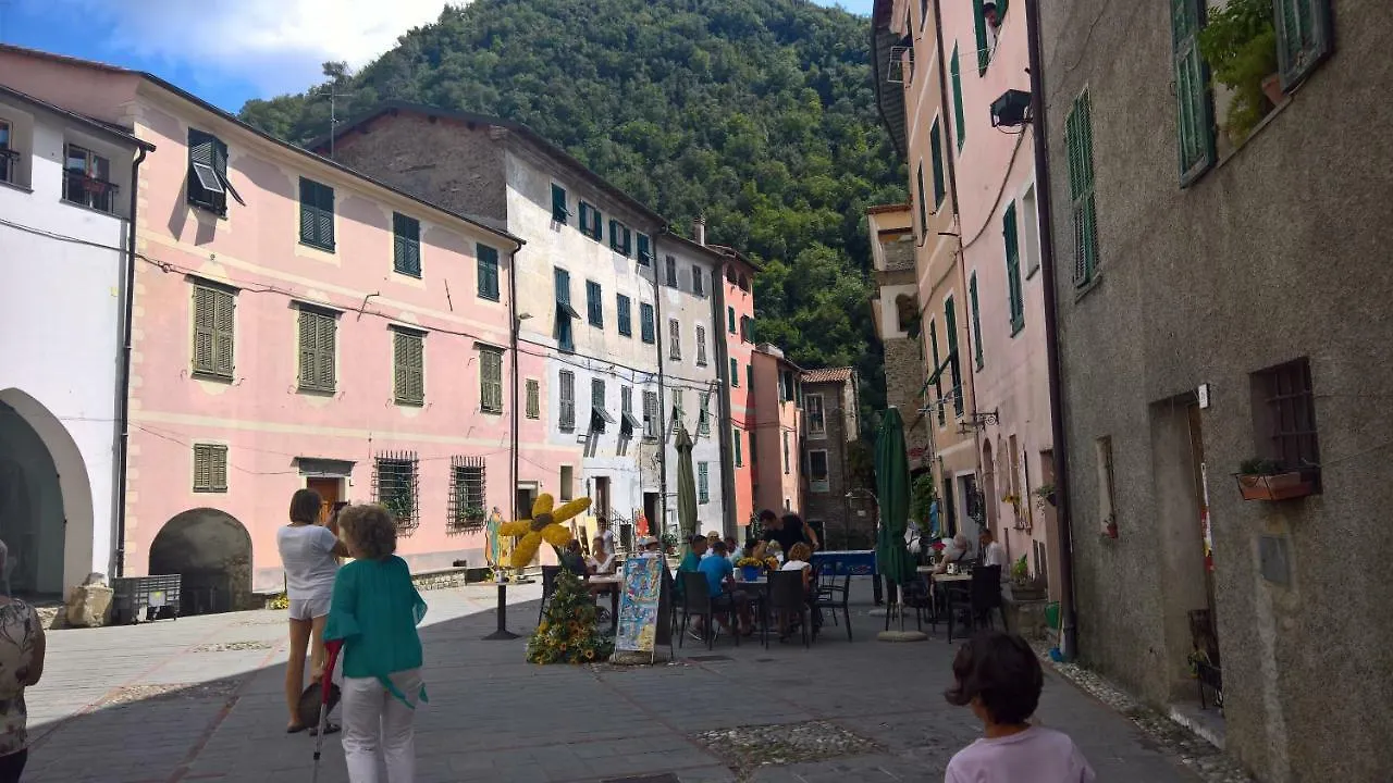 Apartment Medieval Village Isolabona 0*,